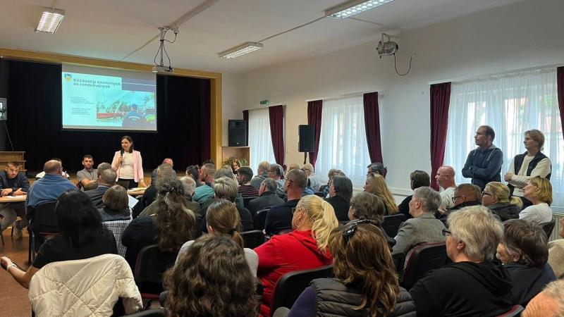 Itt a végső pillanat: a képviselő-testület döntött, és feloszlott!