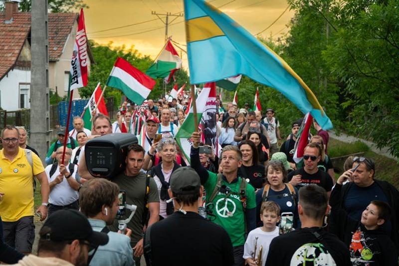 Az orbáni rendszer kora lejárt, a végső visszaszámlálás elkezdődött – Magyar Péter megérkezett Nagyváradra + VIDEÓ 