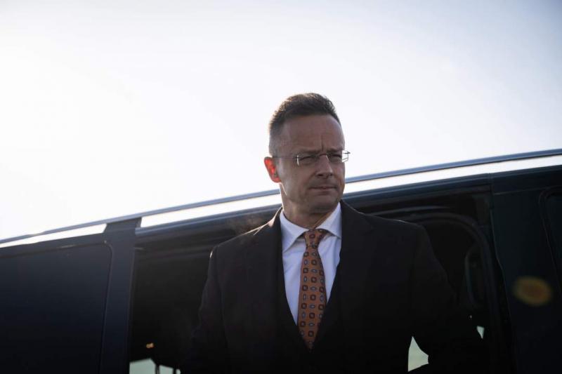 Szijjártó Péter: Az őrület a legkisebb mértékben sem tükrözi azt a káoszt, ami Brüsszelben folyik.