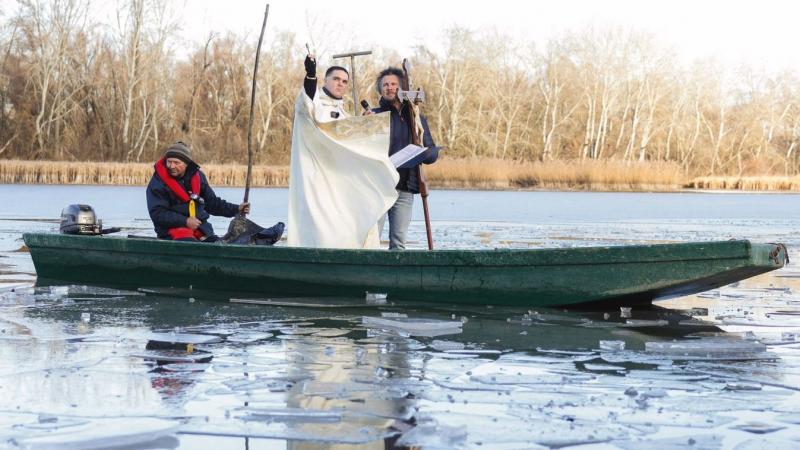A tél véglegesen beköszöntött a Tiszához, amit a vízállás is egyértelműen jelez.