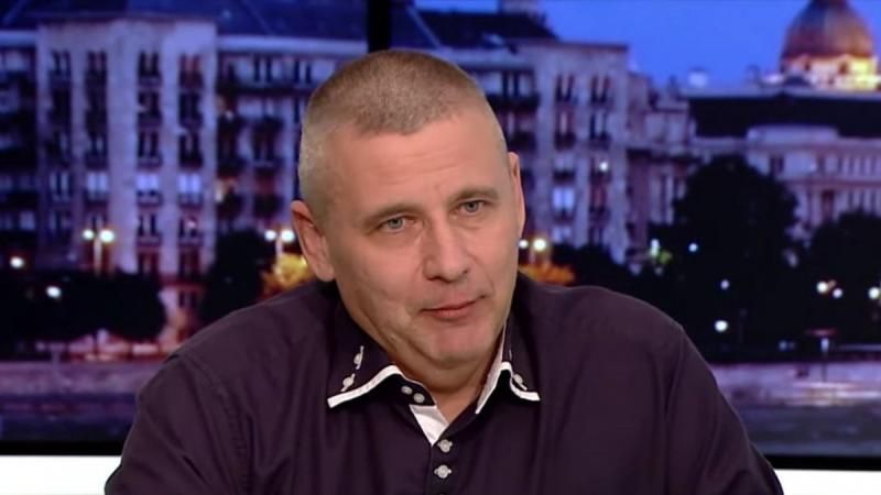 A hír szerint Magyar Péter katonája Kijevhez közelít, így a távolság Budapesthez képest jelentősen csökkent. A részletekért és a videóért kattints a linkre!