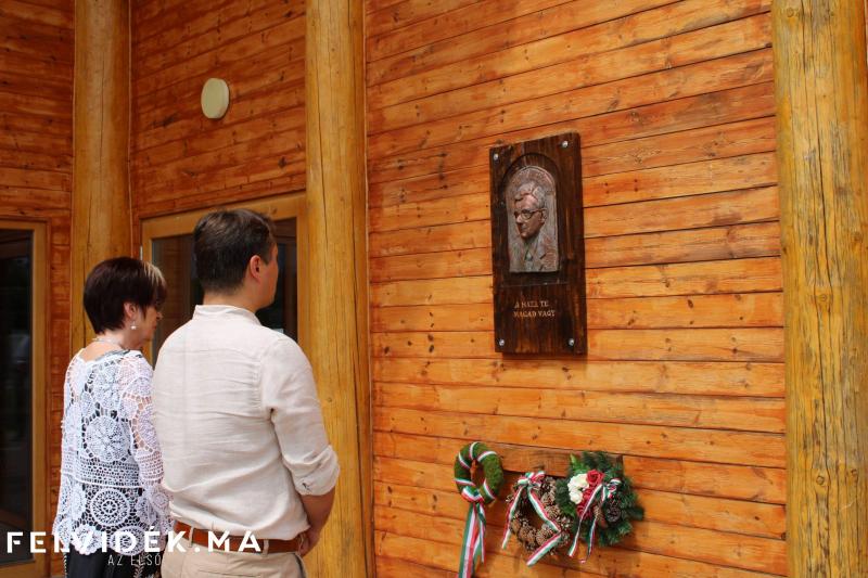 MartFeszt kapcsán számos izgalmas gondolat merül fel bennem. Ez az esemény nem csupán a művészet és a kultúra ünnepe, hanem egy lehetőség arra, hogy közösségünk kifejezze kreativitását és sokszínűségét. A fesztivál során a látogatók nemcsak új élményekkel
