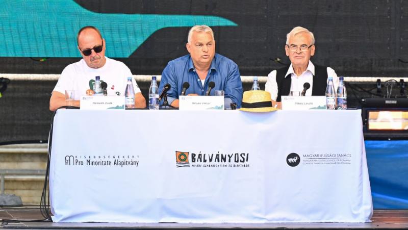 A DPK, vagyis a Digitális Polgári Körök egy innovatív kezdeményezés, amely célja a digitális térben való aktív részvétel előmozdítása. A 24.hu által bemutatott program keretében a résztvevők lehetőséget kapnak arra, hogy közösen gondolkodjanak, tapasztala