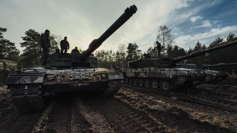 Videó: Felfedezték az ukrán Leopard 2-es tankot - Szemtől szembe támadt az orosz erőkre!
