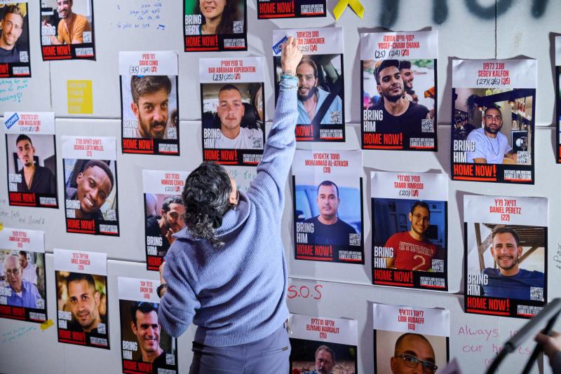 A Hamász által visszaadott holttestek közül az egyik nem tartozott a túszok közé, állítja Izrael.