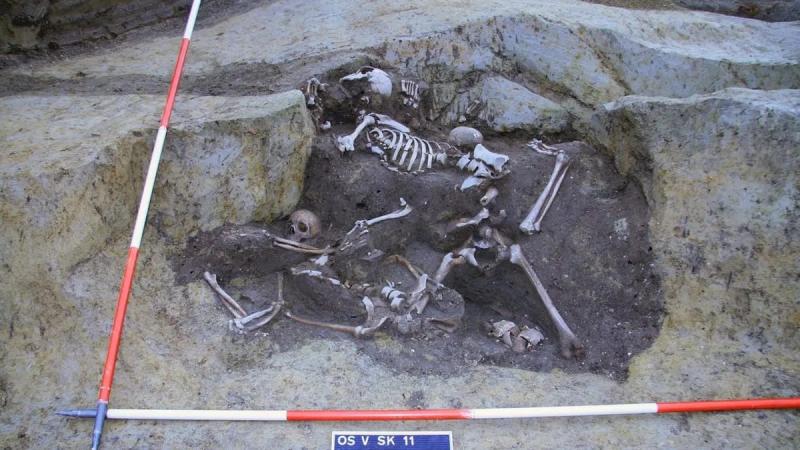 Egy eszéki kút mélyén felfedezésre kerültek egy tömegsír maradványai.