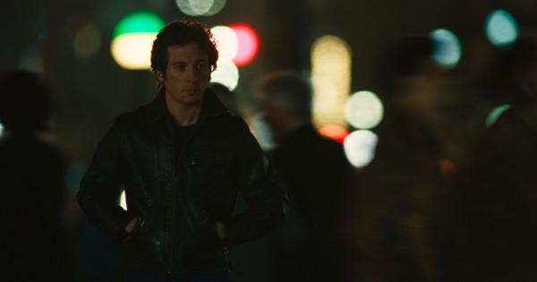 A depresszió mindenkit elérhet, és sokszor váratlanul csap le ránk. Legutóbb a Bruce Springsteen életéről szóló film nézése közben gondolkodtam el ezen a mély és sötét témán. A Könyves magazin írása nemcsak a zenész pályafutását mutatja be, hanem azt is, 