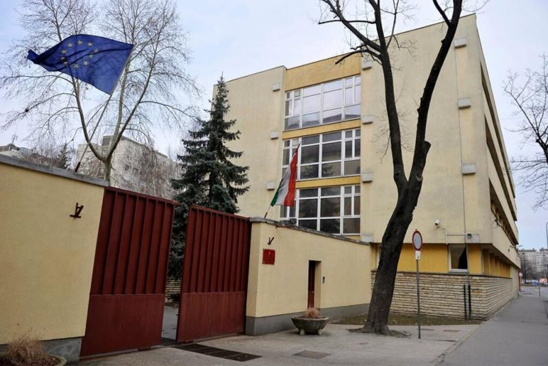 Megszólalt a Szőlő utcai intézet egykori munkatársa, aki a fizikai és szexuális bántalmazás súlyos eseteiről számolt be.