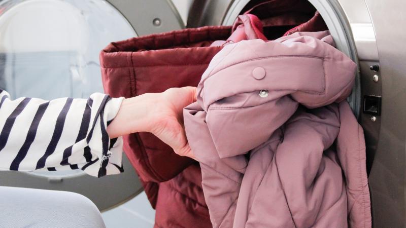 Tedd ezt a mosógépbe, és a pehelykabátod olyan ragyogóan friss és újszerű lesz, mintha most hagyta volna el a gyárat!